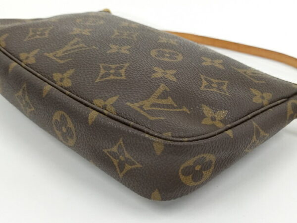 2000803257800801 3 Louis Vuitton Pochette Accessories Pouch Monogram