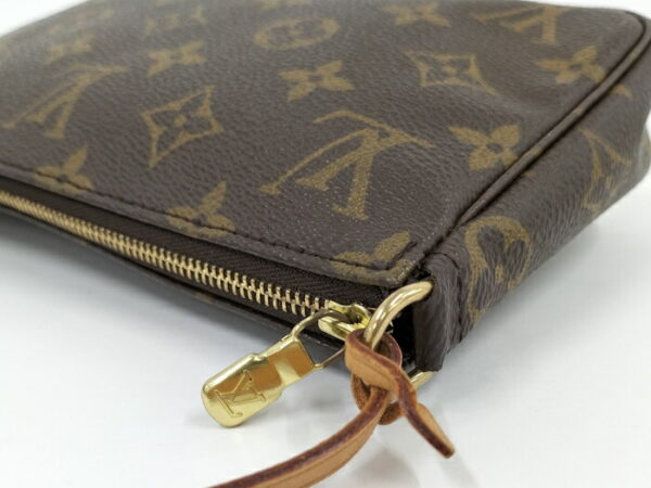 2000803257800801 4 Louis Vuitton Pochette Accessories Pouch Monogram