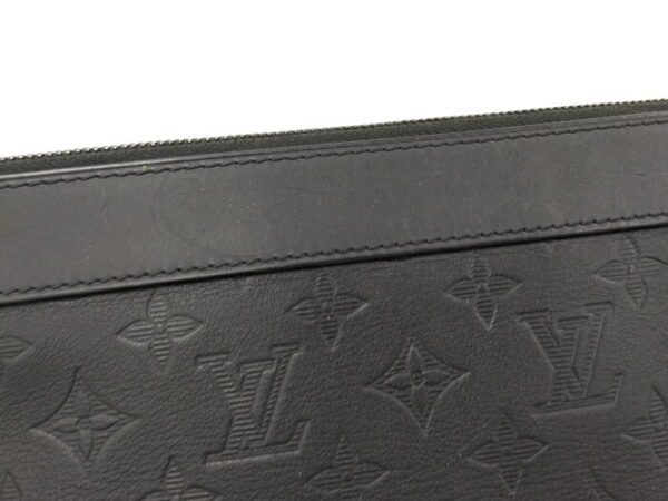 2000803258600421 7 Louis Vuitton Pochette Discovery Clutch Bag Monogram Shadow