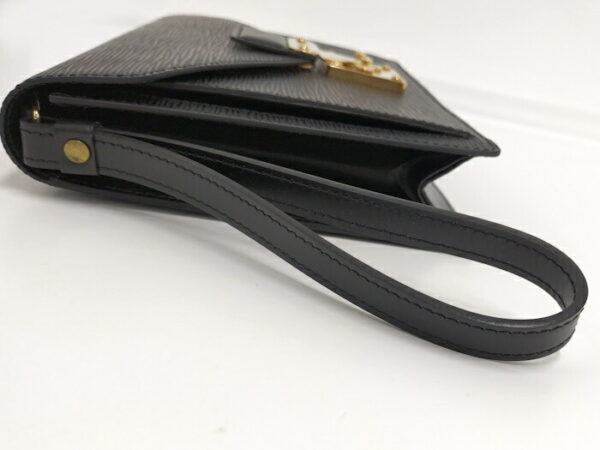 2000803258600542 4 Louis Vuitton Serie Dragonne Clutch Bag Epi Noir