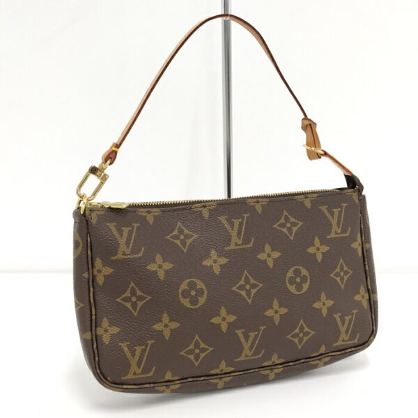 2000803259400646 1 Louis Vuitton Pochette Accessory Pouch Monogram