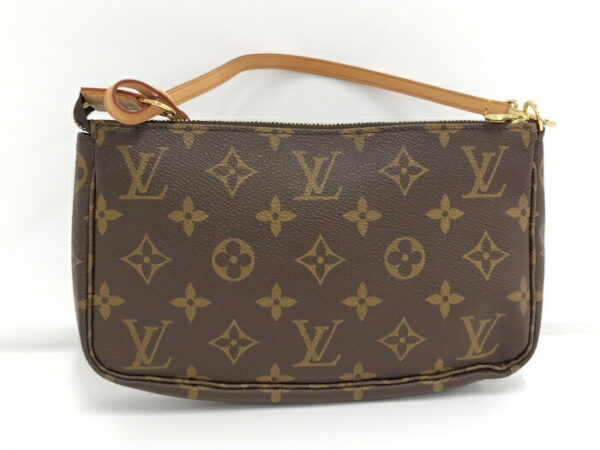 2000803259400646 2 Louis Vuitton Pochette Accessory Pouch Monogram