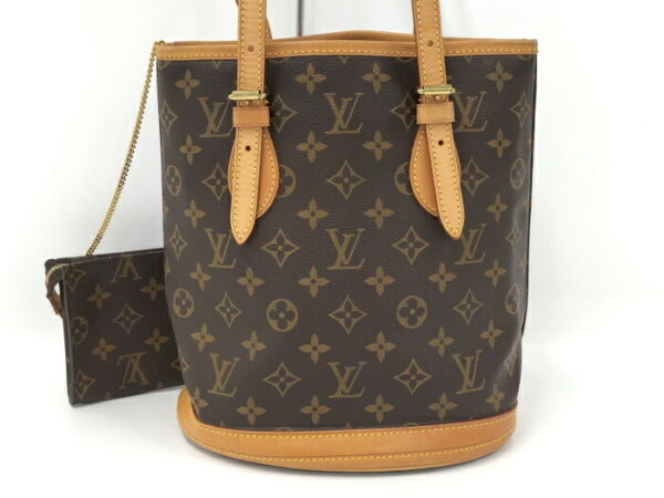 2000803259700600 2 Louis Vuitton Bucket PM Tote Bag Monogram