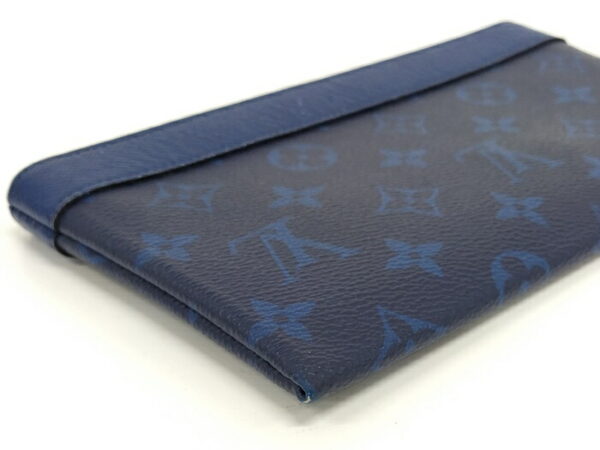 2000803259700626 5 Louis Vuitton Pochette Discovery Clutch Bag Monogram Cobalt Blue