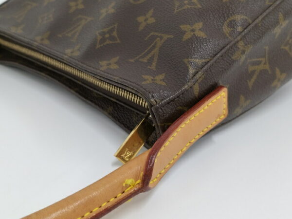 2000803259900121 4 Louis Vuitton Looping MM Shoulder Bag Monogram