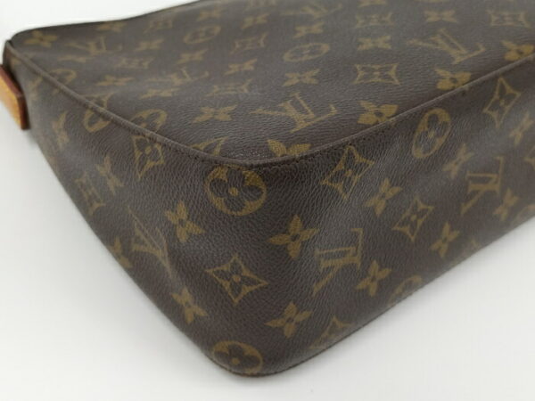 2001198252101361 4 Louis Vuitton Looping MM Shoulder Bag Monogram