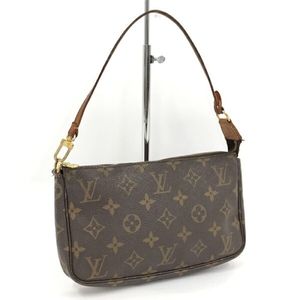 2001198257601477 1 Louis Vuitton Pochette Accessoire Handbag Monogram