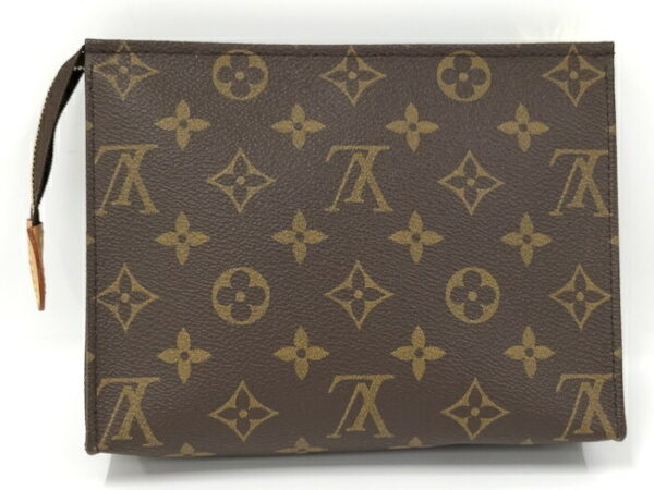 2001198258700237 2 Louis Vuitton Posh Toilette 19 Cosmetic Pouch Monogram