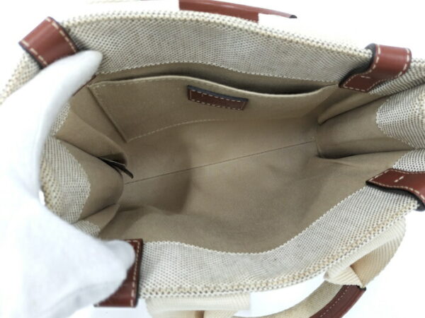 2001225258400009 10 Chloe Woody Small Tote Bag Ivory