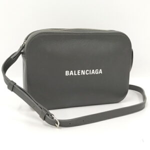 2010199257700024 1 Balenciaga Everyday Camera Leather Shoulder Bag Gray