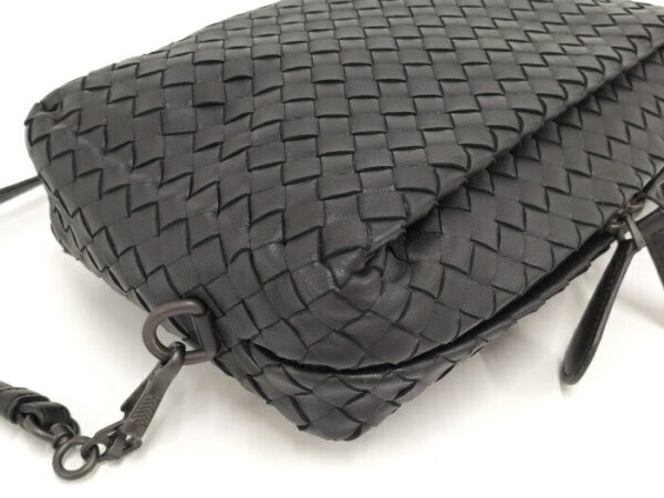 2010297257800027 4 Bottega Veneta Shoulder Bag Intrecciato Leather Black