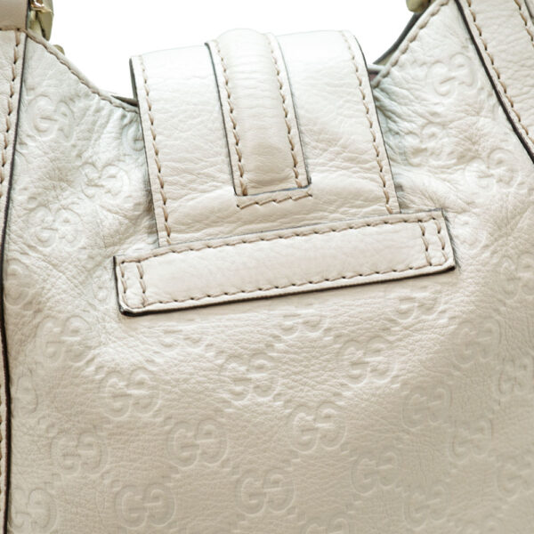 21 5646 7 Gucci Tote Bag GG Pattern Leather Off White