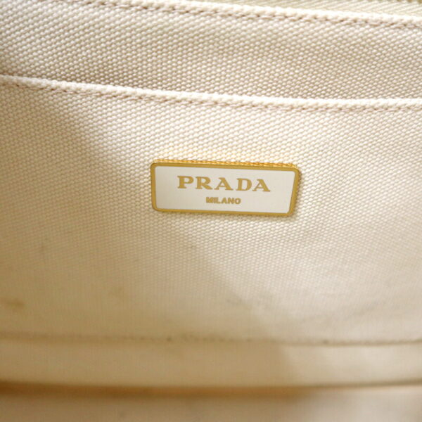 21 6557 8 Prada Canapa Tote Canvas White Black