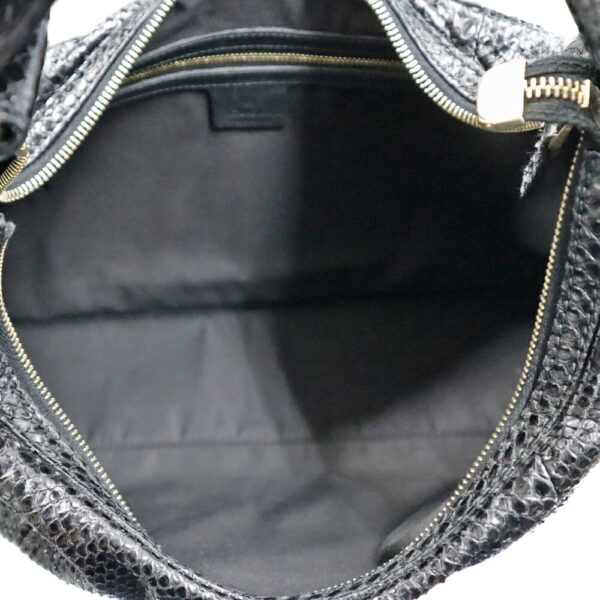 21 6938 6 Gucci Handbag Python Leather Black