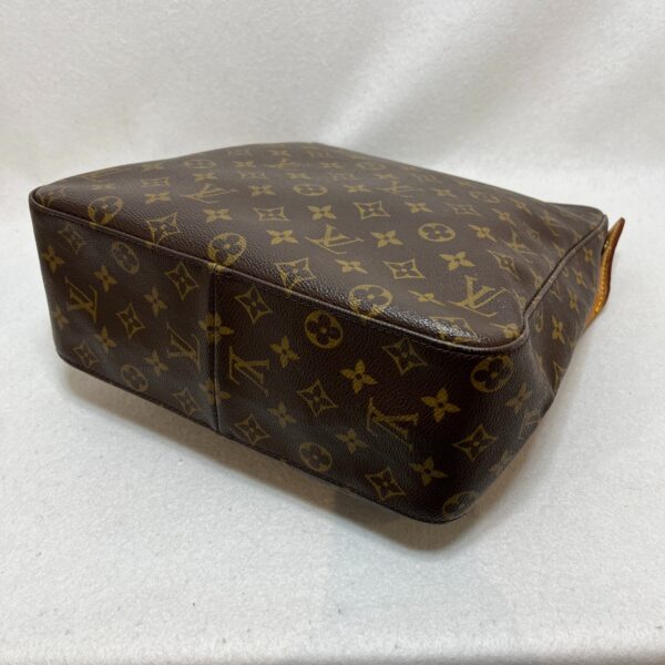 2101217534161 4 Louis Vuitton Looping Shoulder Bag Monogram Brown