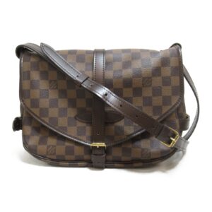 2101217571319 2 Louis Vuitton Trifold Wallet Monogram Reverse Portefeuille Dauphine Compact