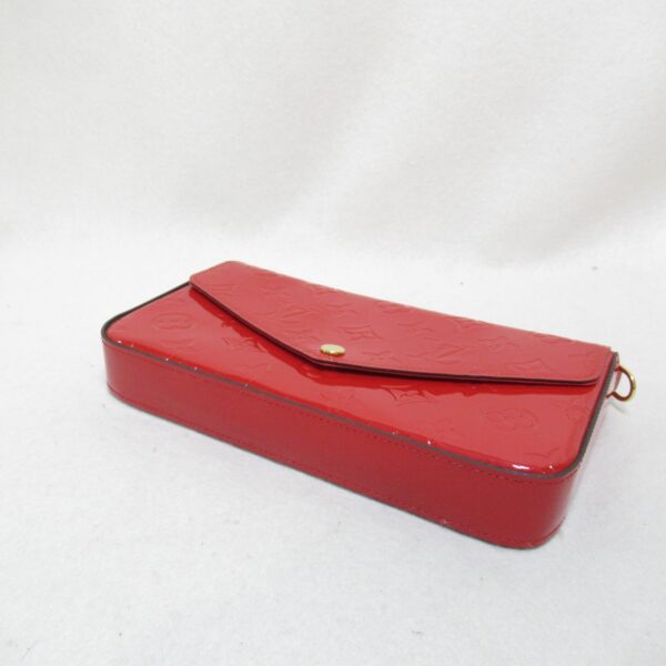 2101217623711 6 Louis Vuitton Pochette Felice Shoulder Bag Leather Vernis Red