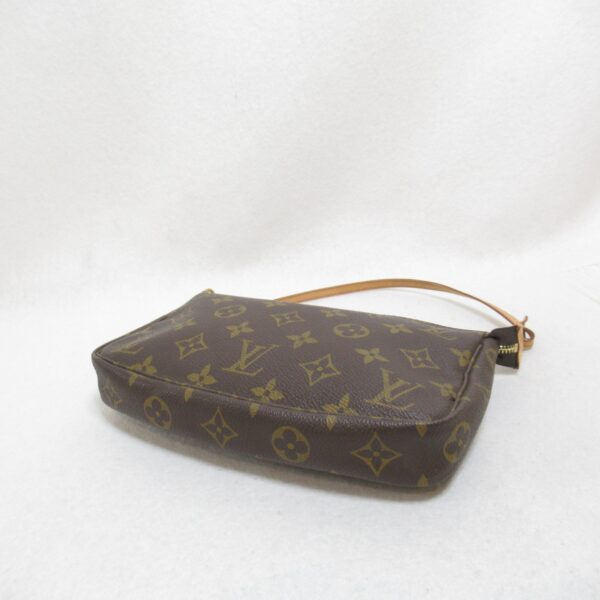 2101217695053 5 Louis Vuitton Pochette Accessoire Monogram Brown