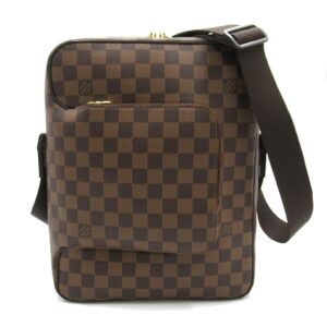 2101217760614 1 Gucci GG Vanity Case