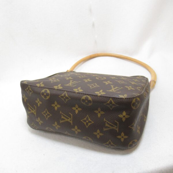 2101217760836 5 Louis Vuitton Looping MM Shoulder Bag Monogram Brown