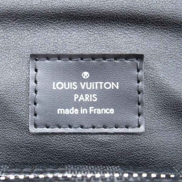 2101217818872 9 Louis Vuitton Truth Suspendable Pouch Damier Graphite Black