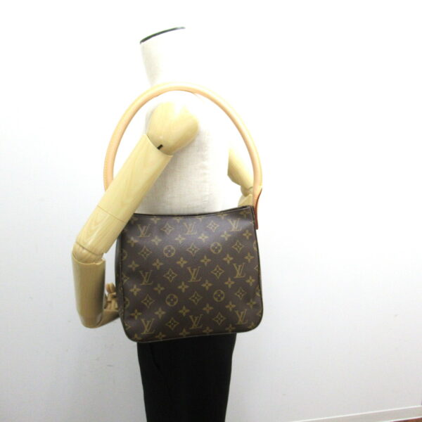 2101217828062 5 Louis Vuitton Looping Shoulder Bag Monogram Brown