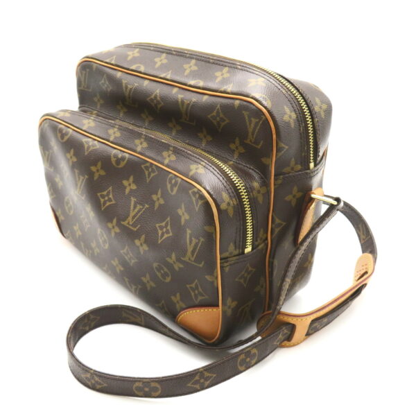 2101217841979 3 Louis Vuitton Nile Shoulder Bag Monogram Brown