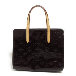 2101217842433 2 Louis Vuitton Amande Epi Electric Alma PM