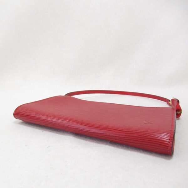 2101217849586 5 Louis Vuitton Pochette Accessory Pouch Calf Epi Red