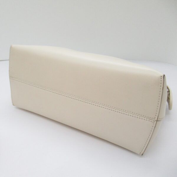 2101217849876 6 Fendi Visaway Shoulder Bag Leather Off White