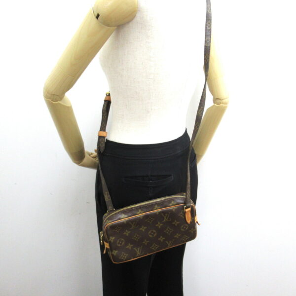 2101217850810 5 Louis Vuitton Pochette Marly Bandouliere Shoulder Bag Brown