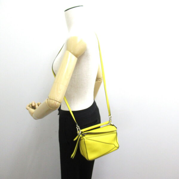 2101217870498 7 Loewe Puzzle Bag Mini 2Way Shoulder Bag Leather Yellow