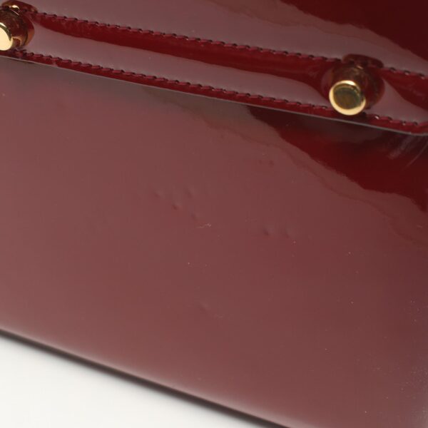 2101217870801 8 Gucci Sylvie Handbag Patent Leather Red