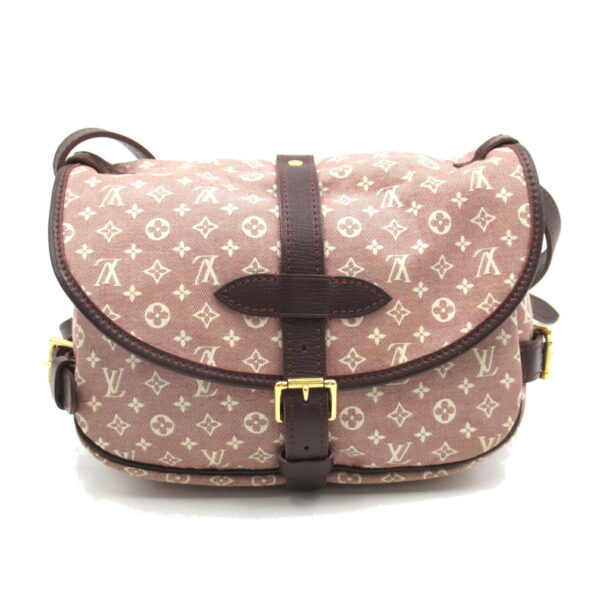 2101217884273 2 Louis Vuitton Saumur Shoulder Bag Monogram Bordeaux