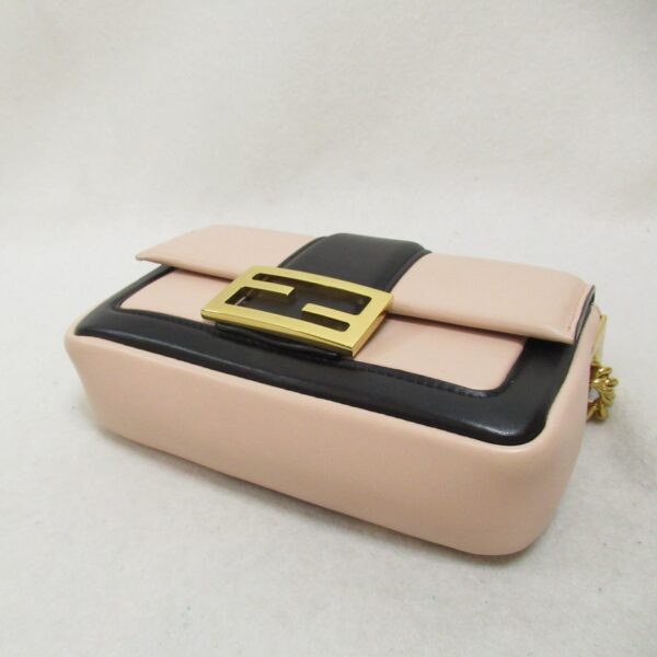 2101217886697 5 Fendi Chain Shoulder Bag Leather Pink