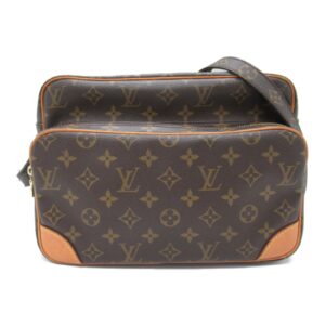 2101217887380 3 Louis Vuitton Monogram Pallas Shoulder Bag Noir Black Gold Hardware