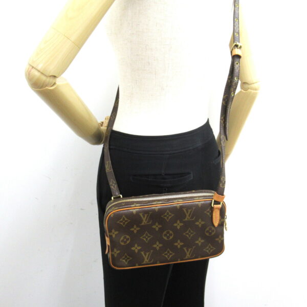 2101217917797 5 Louis Vuitton Pochette Marly Bandouliere Shoulder Bag Brown