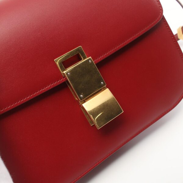 2101217950329 6 Celine Leather Classic Box Medium Shoulder Bag Red