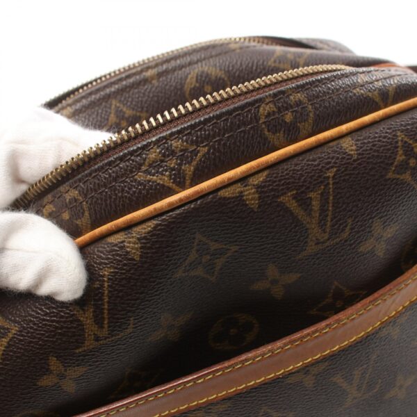 2101217950916 9 Louis Vuitton Reporter PM Monogram Shoulder Bag Brown