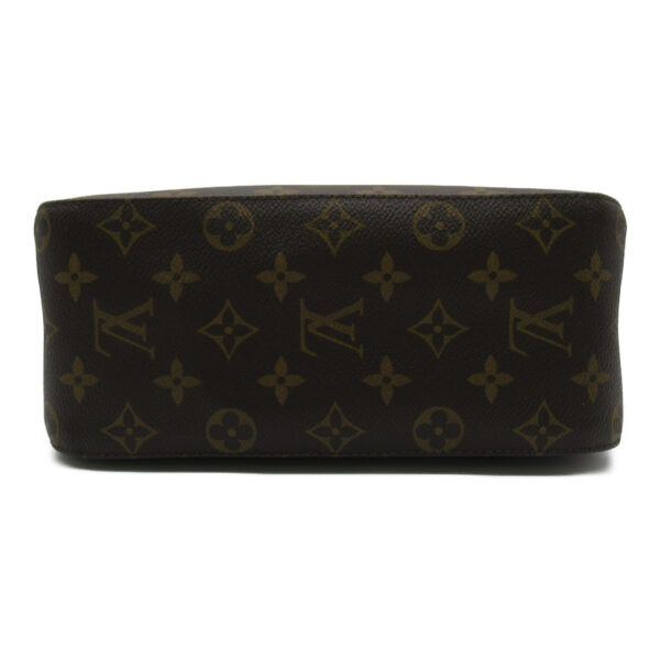 2101217977708 04 Louis Vuitton Looping MM Shoulder Bag Monogram Brown