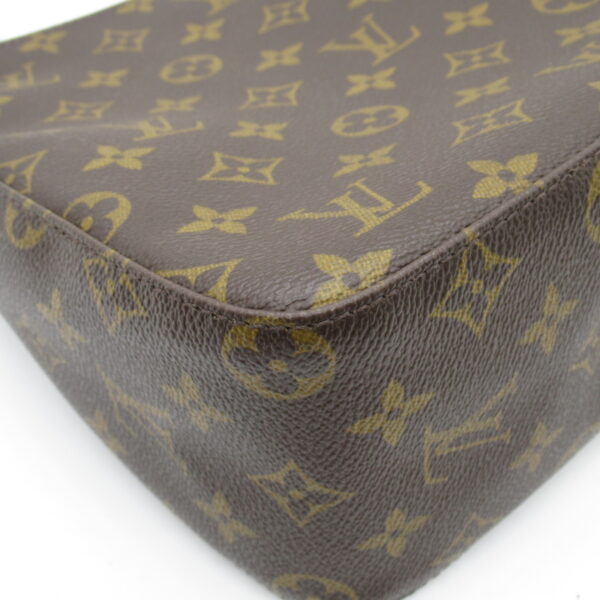 2101217977708 11 Louis Vuitton Looping MM Shoulder Bag Monogram Brown