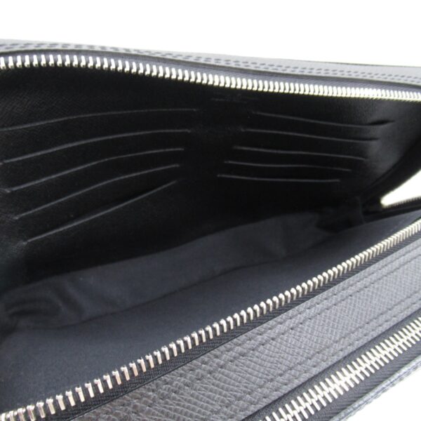 2101217978989 2 Louis Vuitton Neo Pavel Clutch Bag Taiga Black