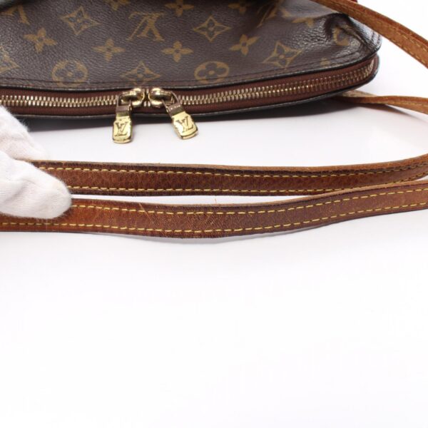 2101217979993 5 Louis Vuitton Cousin GM Shoulder Bag Monogram Brown