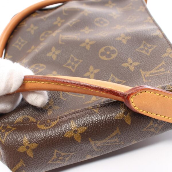 2101217980142 5 Louis Vuitton Looping MM Shoulder Bag Monogram Brown