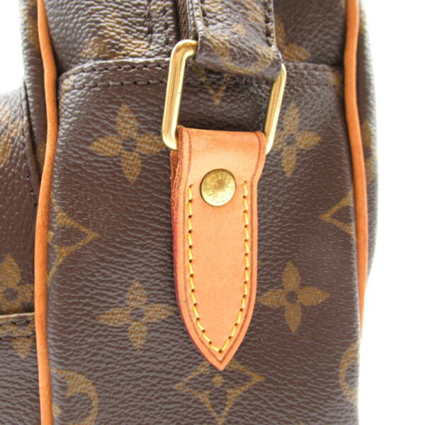 2101217980388 8 Louis Vuitton Nile Shoulder Bag Monogram Brown