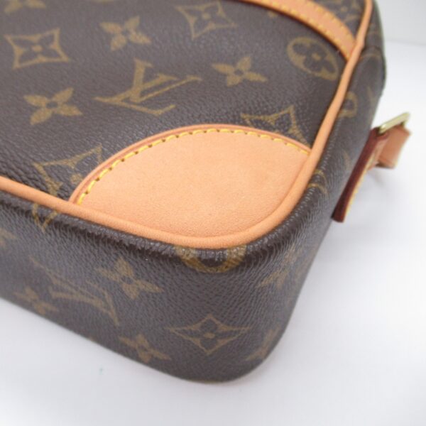 2101217980876 7 Louis Vuitton Trocadero 27 Shoulder Bag Monogram Brown