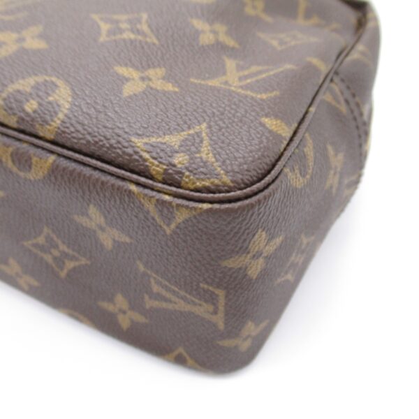 2101217988926 7 Louis Vuitton Truth Toilette 28 Clutch Bag Monogram Brown