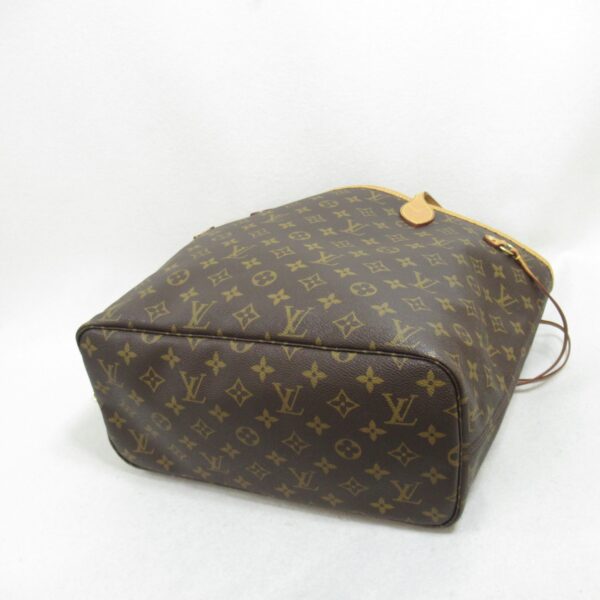 2101217999731 5 Louis Vuitton Neverfull MM Tote Bag Monogram Brown