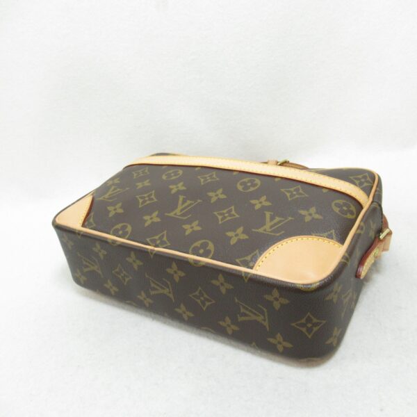 2101218001624 6 Louis Vuitton Trocadero 27 Shoulder Bag Monogram Brown