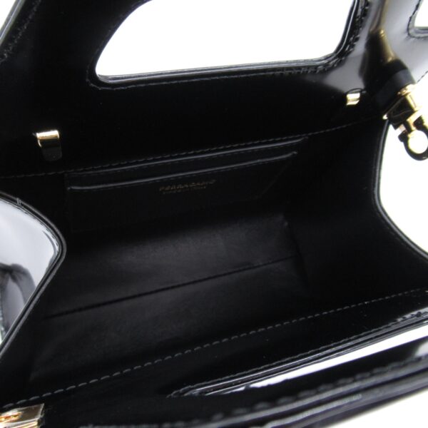 2101218006551 2 Salvatore Ferragamo Shoulder Bag Leather Black